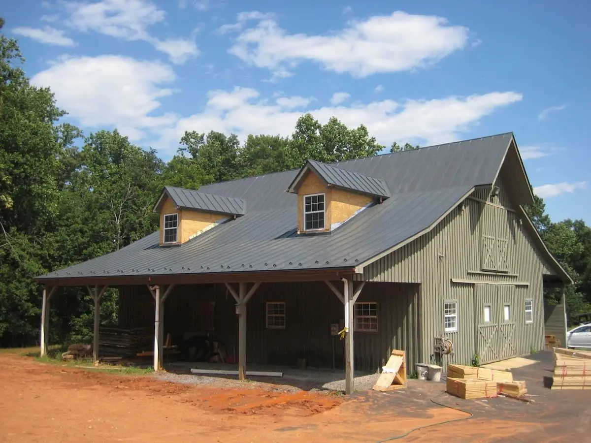 Expert Roof Repair workmanship in Green Lantern Village